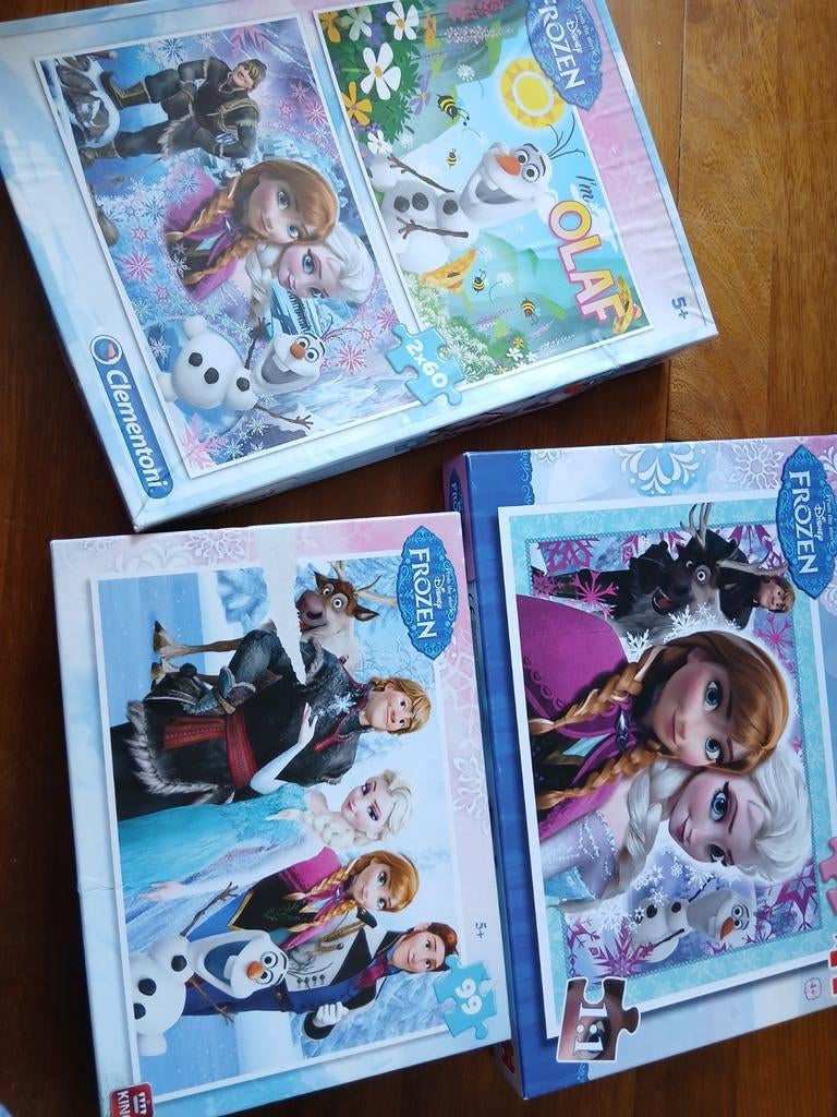 Frozen puzzels compleet en gebruikt - erg leuk!, Ophalen of Verzenden, 10 tot 50 stukjes, Gebruikt, 4 tot 6 jaar