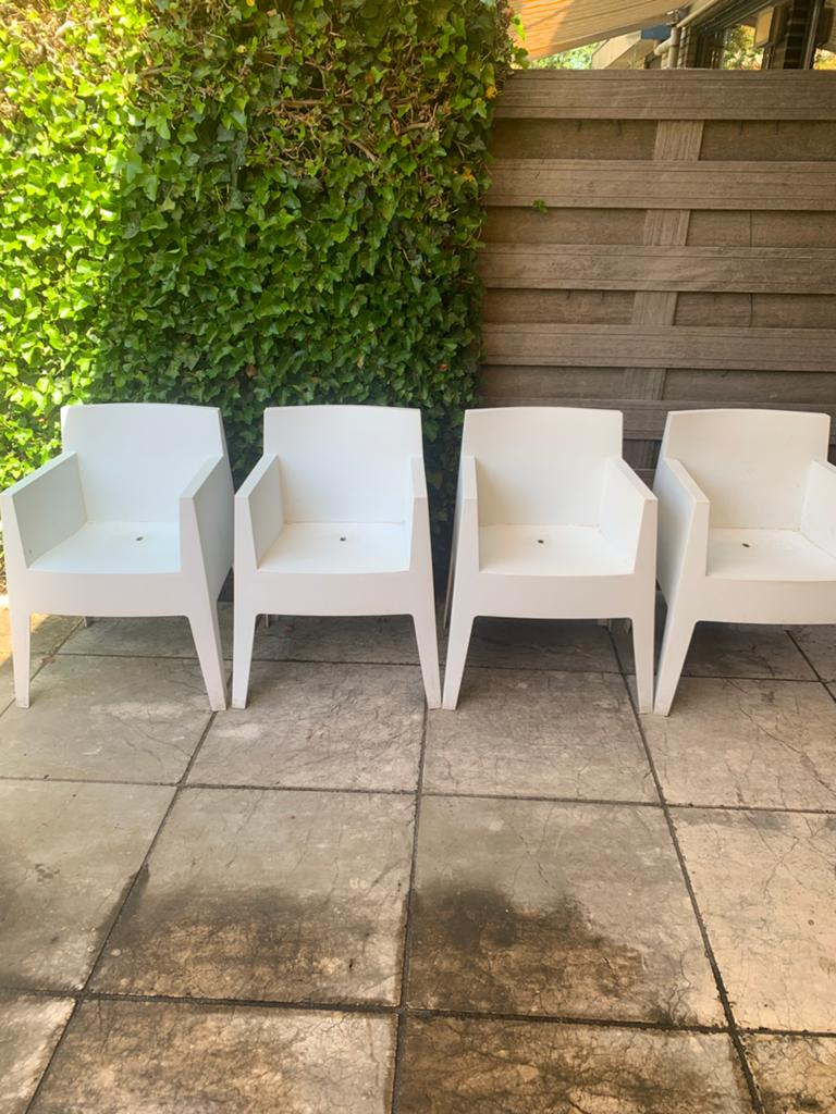 Te koop 4 originele design tuinstoelen Phillippe Starck, Tuin en Terras, Tuinstoelen, Ophalen, Gebruikt, Kunststof, Stapelbaar