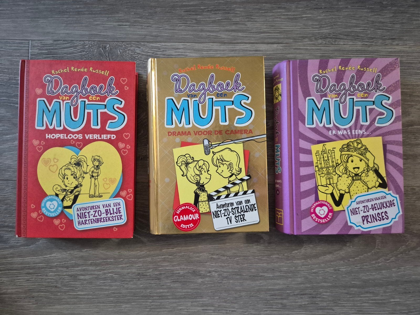 Dagboek van een Muts boeken - set nummers 6, 7 en 8, Boeken, Ophalen of Verzenden, Gelezen, Rachel Renée Russell, Fictie