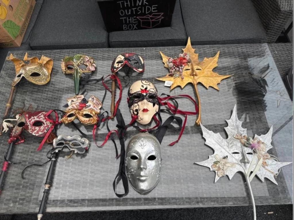 10 diverse maskers van Catherine’s Collection, Ophalen of Verzenden, Gebruikt, Feestartikel, Carnaval