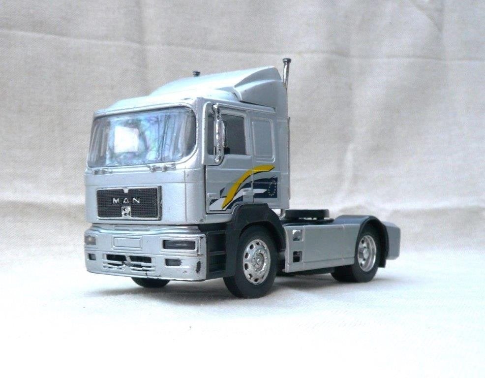New Ray 1995 man f2000 commander 4x2 trekker. 1/28., Ophalen of Verzenden