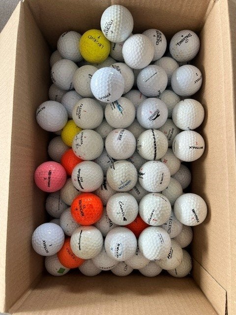 Gebruikte Golfballen. Mix van 100 golfballen voor €30,-, Sport en Fitness, Ophalen, Gebruikt, Bal(len)