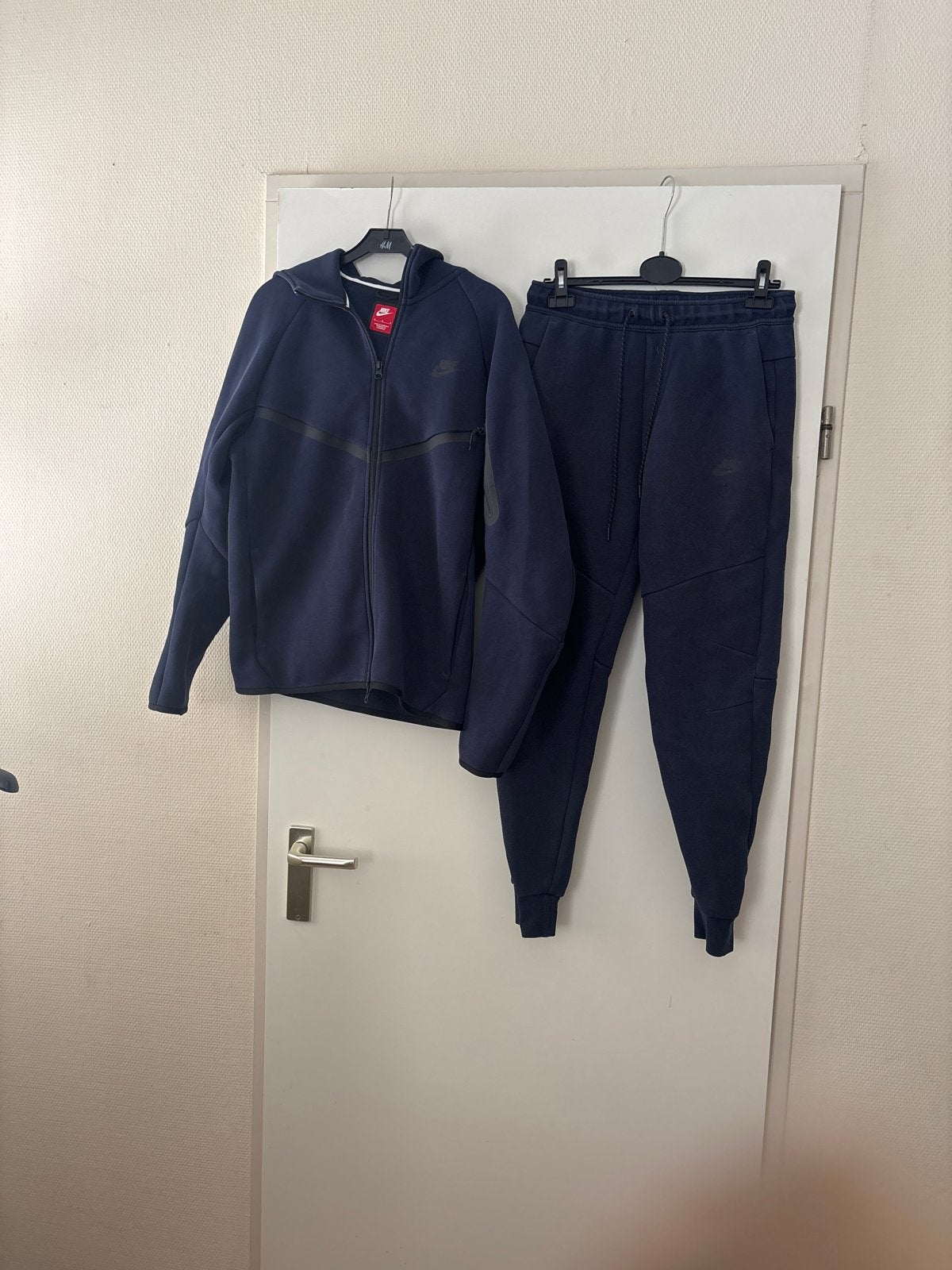 Nike Tech Fleece pak maat M - Donkerblauw, Ophalen of Verzenden, Gedragen, Blauw