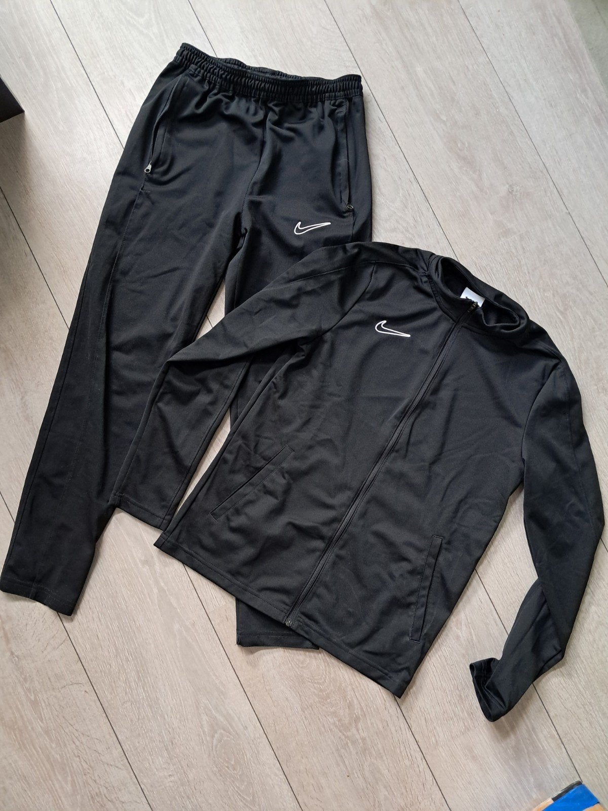 Nike trainingspak Dry Fit, Zwart, Nike, Ophalen of Verzenden, Zo goed als nieuw