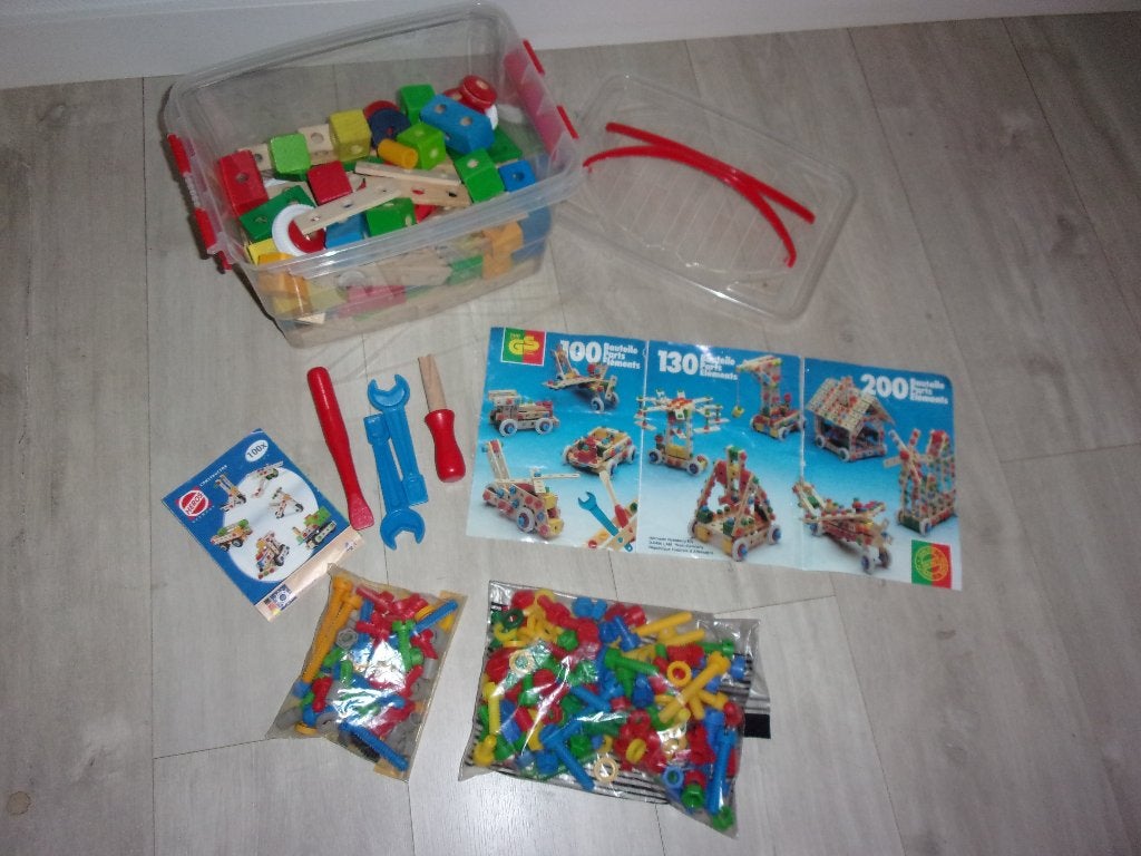 110 CONSTRUCTIEDELEN in opbergbox, excl bouten en moeren, Ophalen of Verzenden, Zo goed als nieuw, Overige merken