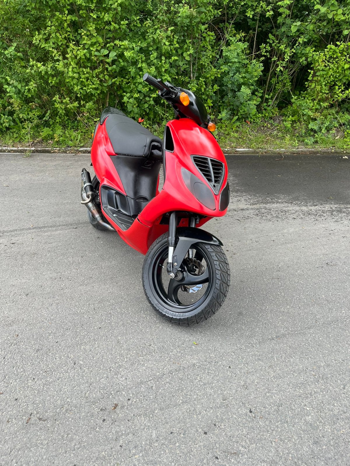 Piaggio NRG 70cc, Fietsen en Brommers, Scooters | Piaggio, Zo goed als nieuw, NRG, Maximaal 45 km/u, Tweetakt, Ophalen
