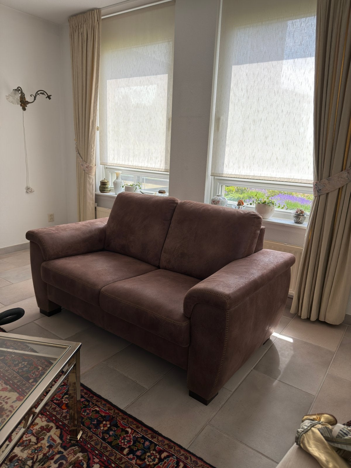 2-zits bank + bijpassende fauteuil | Bruin suède-look, Ophalen, Tweepersoons, 75 tot 100 cm, Zo goed als nieuw