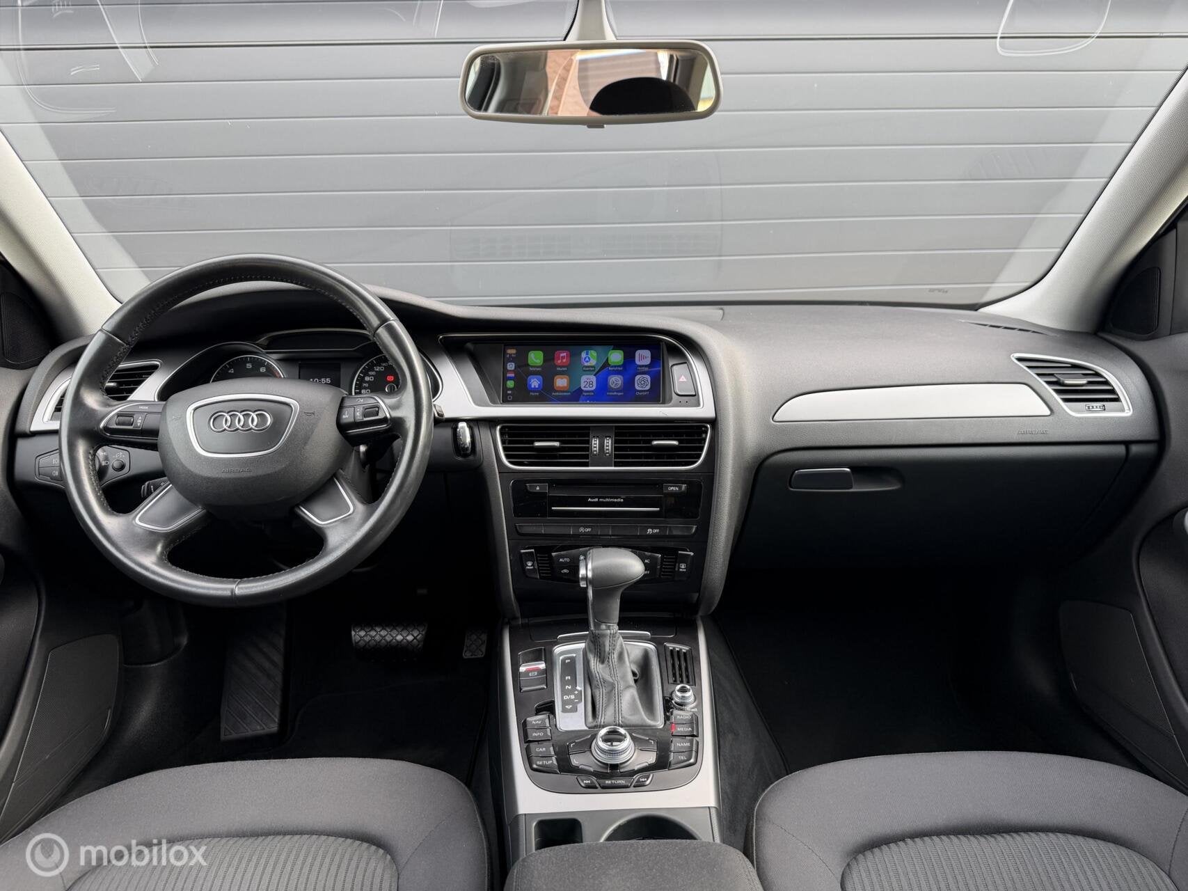 Audi A4 Avant 1.8 TFSI Business Edition CLIMA*CARPLAY*HAAK*N, Gebruikt, 4 cilinders, Met garantie (alle), 1505 kg