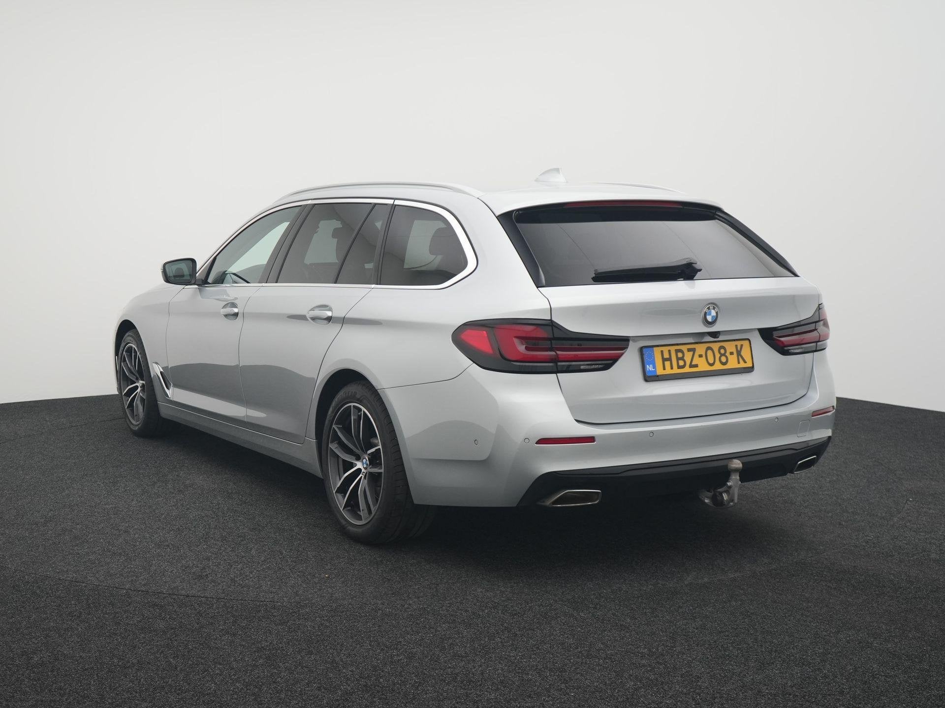 Foto 2 van BMW 5-serie Touring 520i High Executive