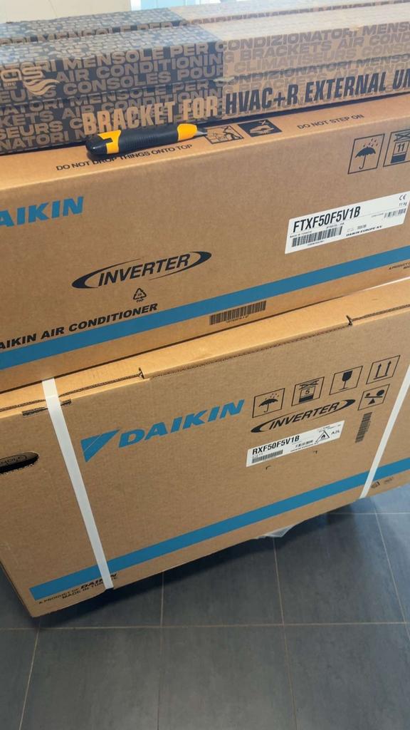Daikin 5kW Sensira - RXF50F5V1B + FTXF50F5V1B, Ophalen, 100 cm of meer, 60 cm of meer, Minder dan 35 cm