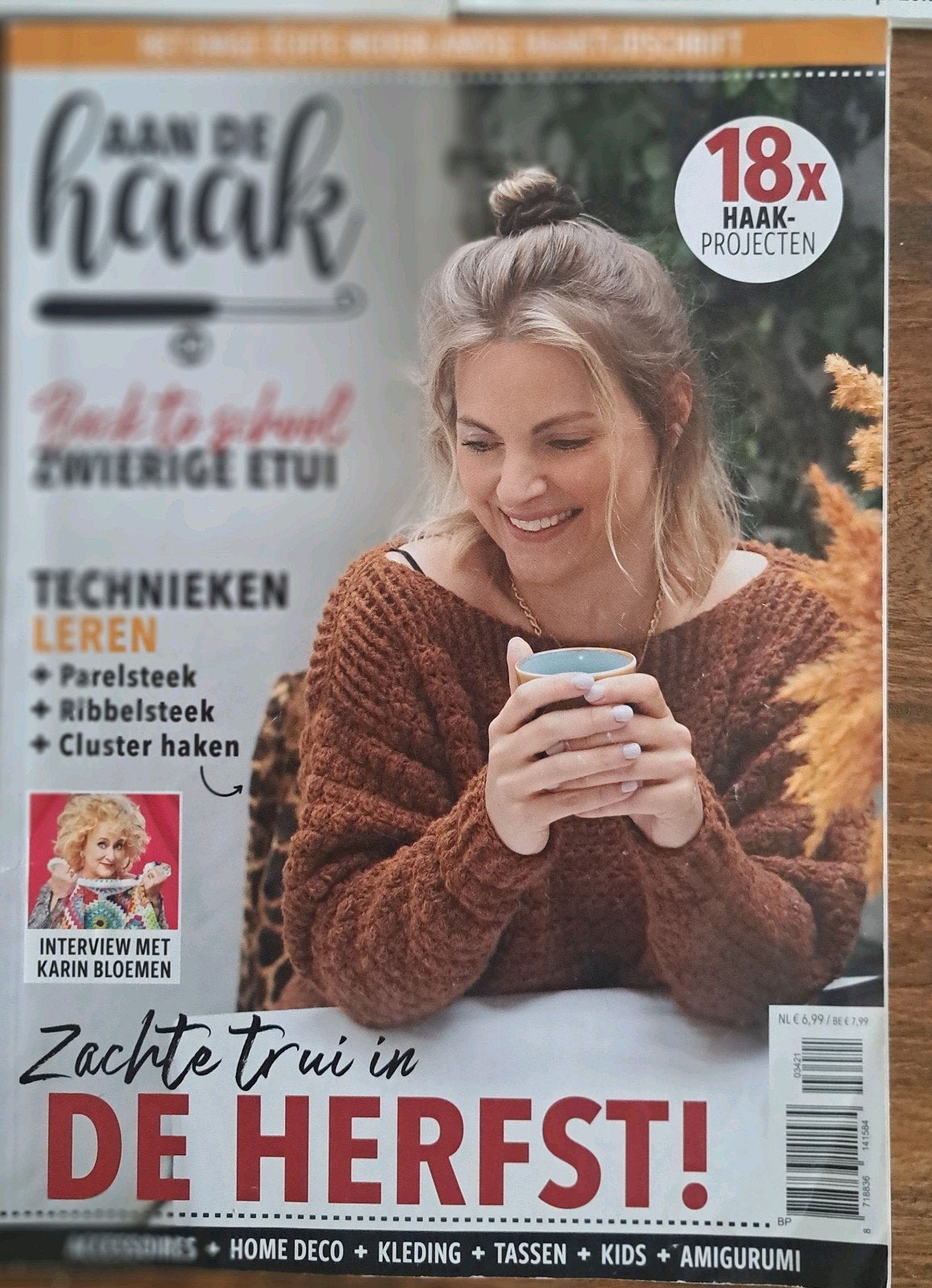 Aan de Haak haakmagazine - Zachte trui in de herfst, Ophalen of Verzenden, Nieuw, Haken, Patroon of Boek