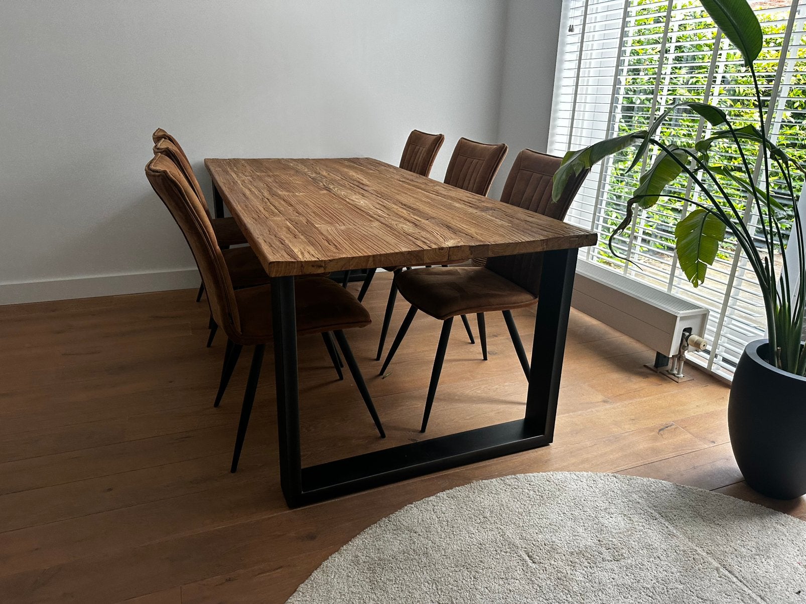 Complete set eettafel 220x100cm en zes eettafelstoelen, Teakhout, 200 cm of meer, Zo goed als nieuw, Vijf personen of meer