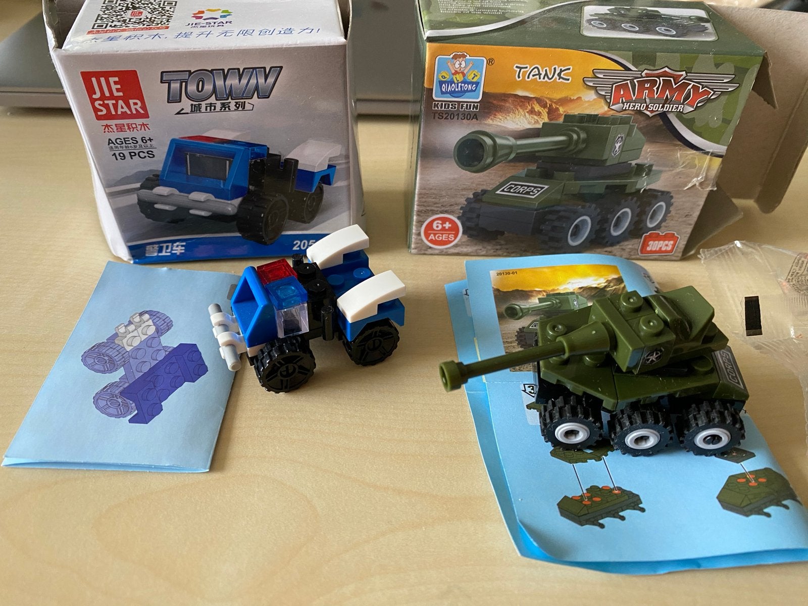 Bouwblokjes set: Politieauto en Tank (zgan), Ophalen of Verzenden, Zo goed als nieuw, Overige merken