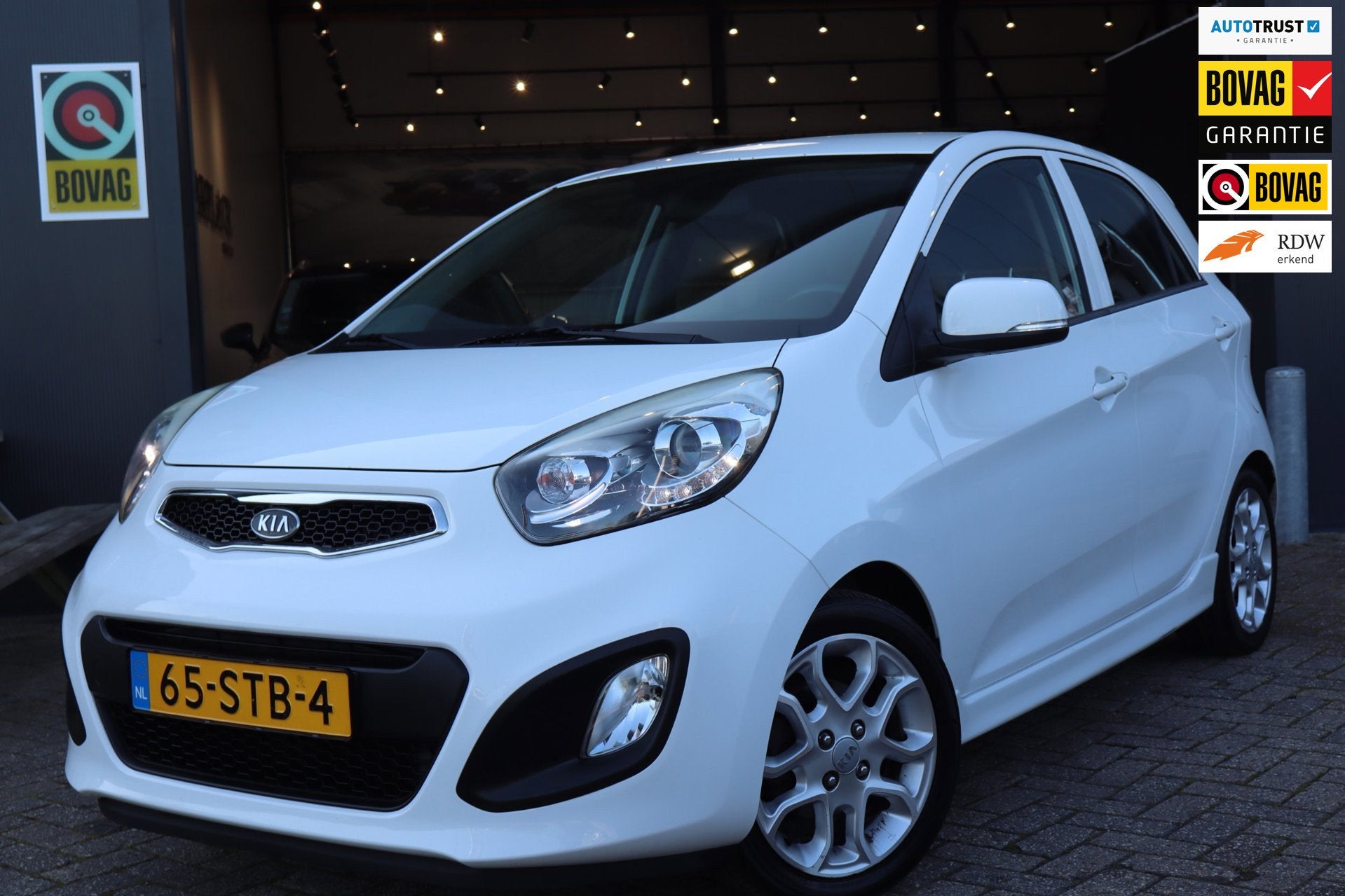Kia Picanto 1.0 CVVT Comfort Pack-Airco, Auto's, Voorwielaandrijving, Euro 5, Gebruikt, 400 kg