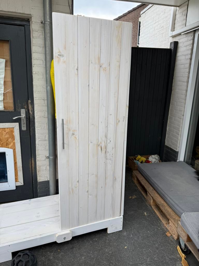 Kledingkast stijgerhout 200 cm hoog/120 cm breed, Met deur(en), Gebruikt, 100 tot 150 cm, Ophalen of Verzenden