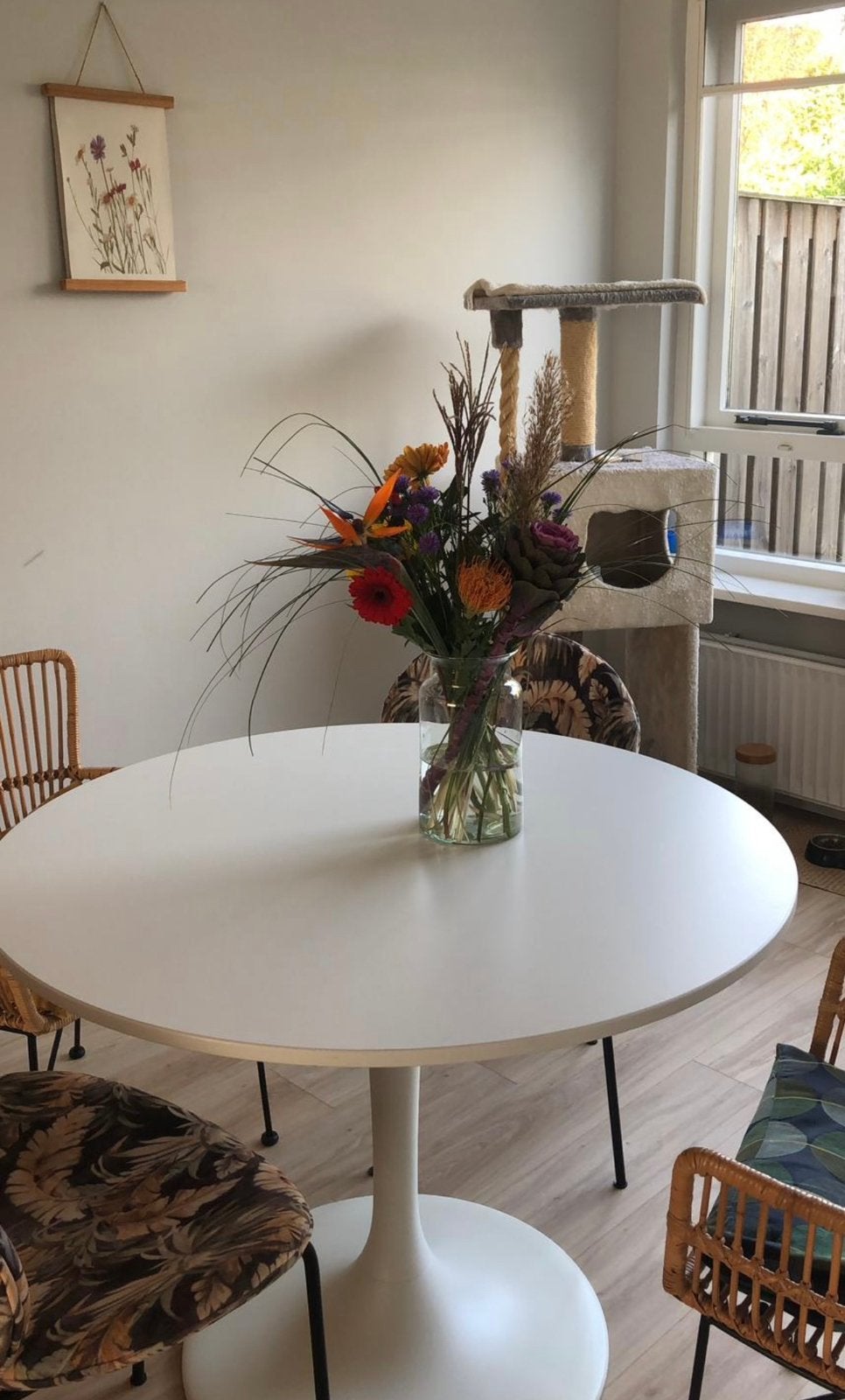 Ikea docksta - ronde witte eettafel, Ophalen, Zo goed als nieuw, Rond, 100 tot 150 cm