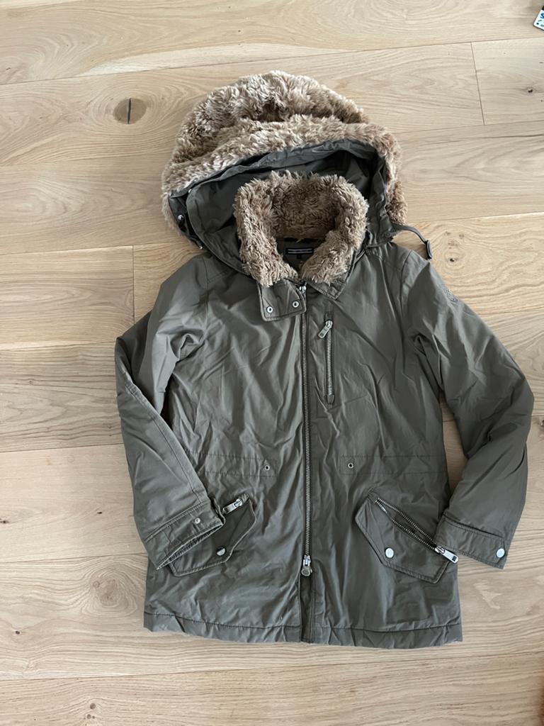 Tommy Hilfiger winter jacket fur, Ophalen, Zo goed als nieuw, Maat 36 (S), Zwart