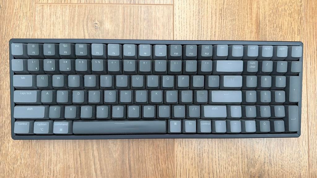 Keychron K4 Mechanisch Toetsenbord - Compact en Draadloos, Computers en Software, Toetsenborden, Ophalen of Verzenden, Zo goed als nieuw