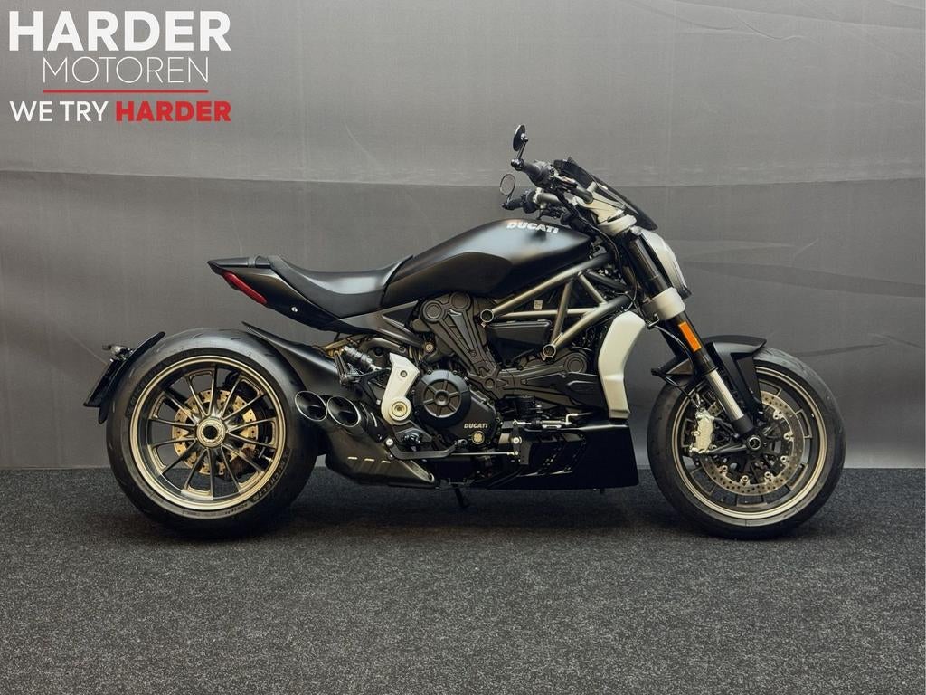 DUCATI XDIAVEL/5800KM/VOL OPTIES/TOPSTAAT/GARANTIE, DUCATI, 2 cilinders, Motorrijbewijs A, Bedrijf