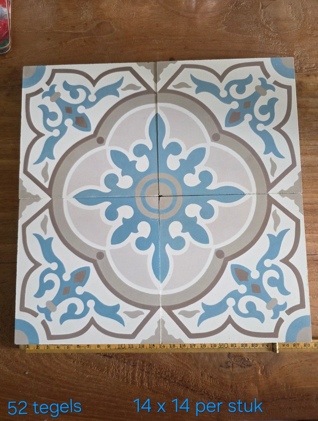 2 soorten cementtegels over: 20x20 cm en 14x14 cm, Ophalen