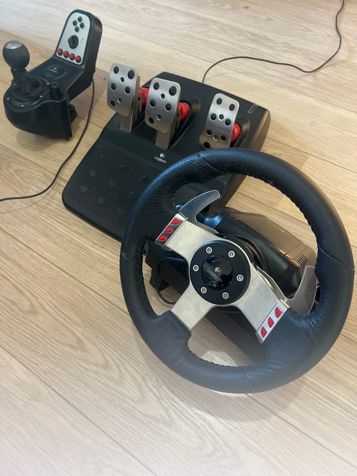 Moet weg! Logitech G27 Racestuur set, Racestuur, Gebruikt, Force feedback, Ophalen of Verzenden