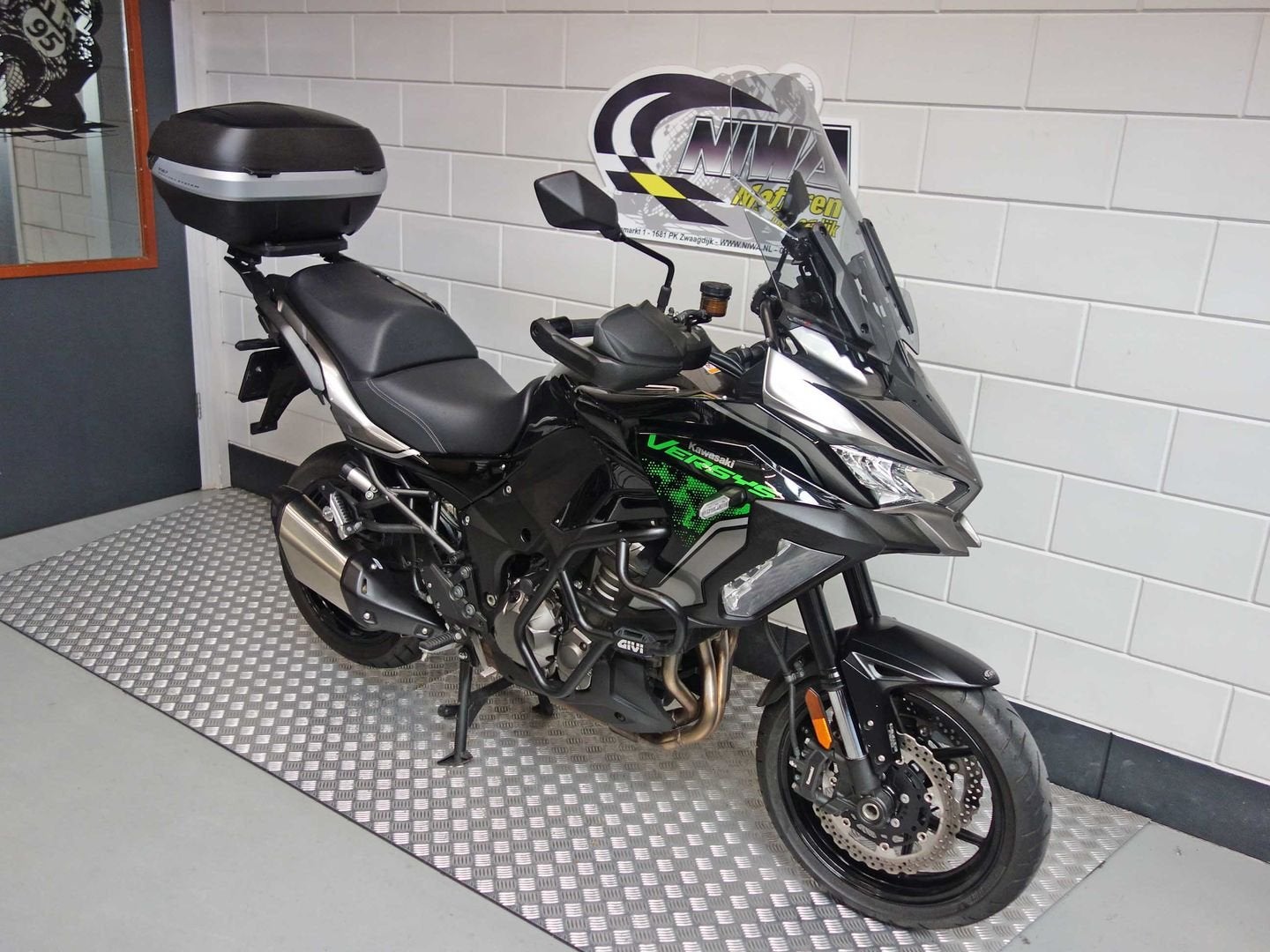 KAWASAKI VERSYS 1000 S, Motoren, 4 cilinders, Motorrijbewijs A, Bedrijf, Onbekend