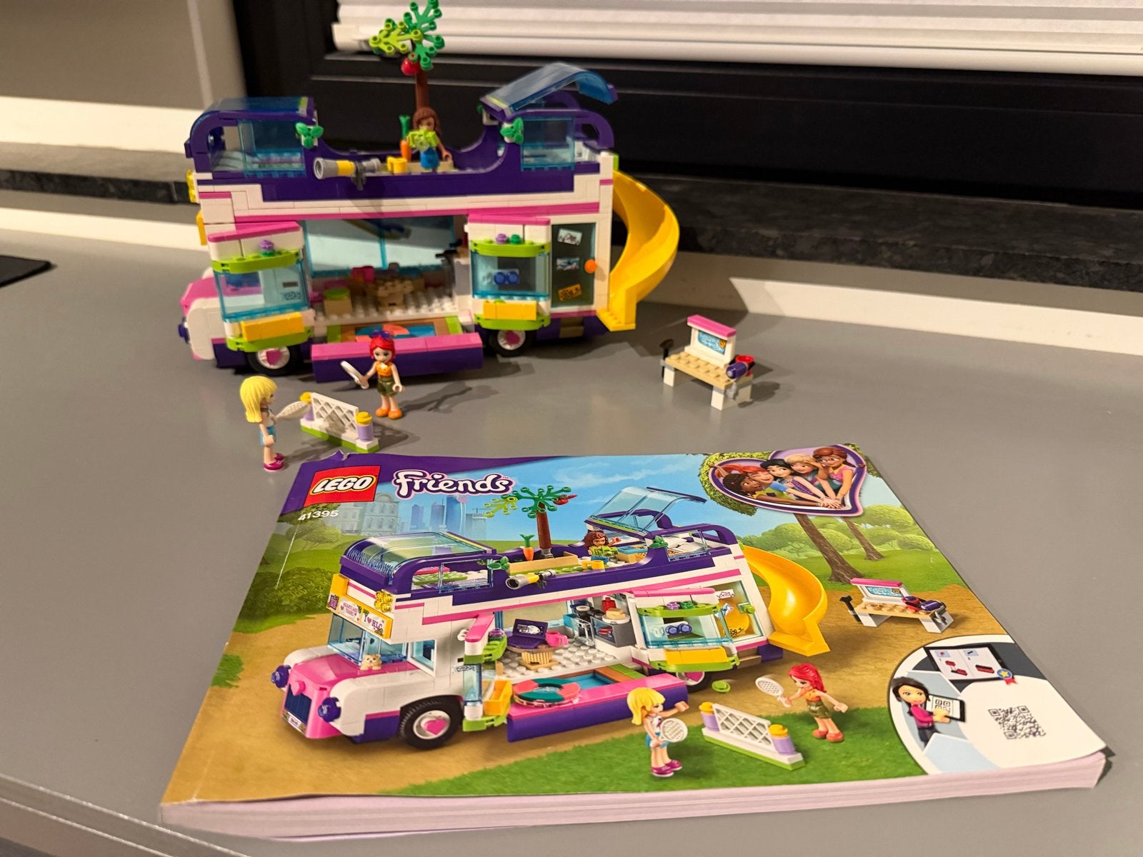 Lego Friends 41395 Vriendschapsbus - Complete set met boekje, Lego, Friends, Ophalen of Verzenden, Zo goed als nieuw