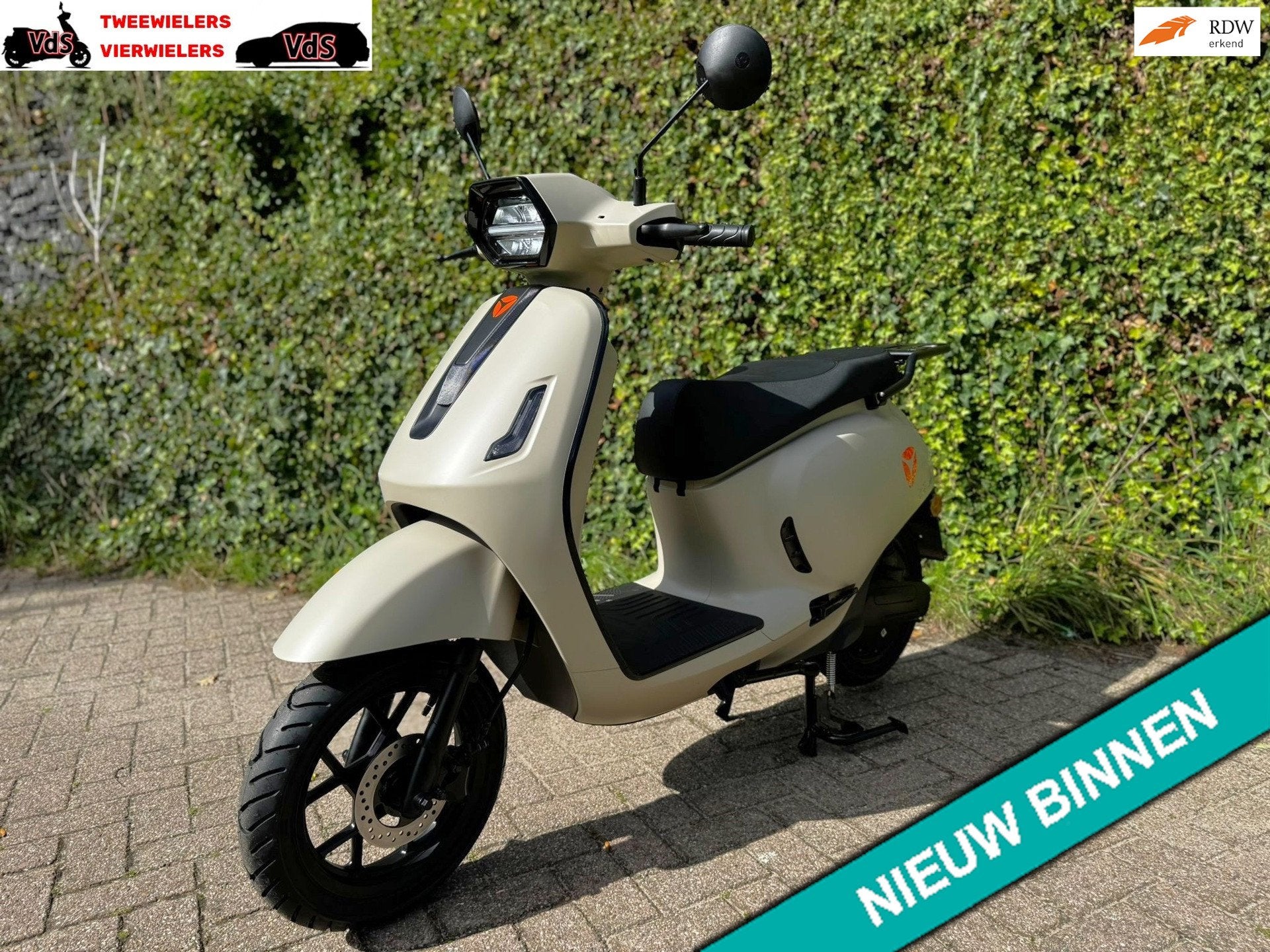 Yadea Owin 25-45km Electrische Scooter NIEUW STIJLVOL BETAAL, Y
y  y, NL, Elektrisch, Y, Yadea