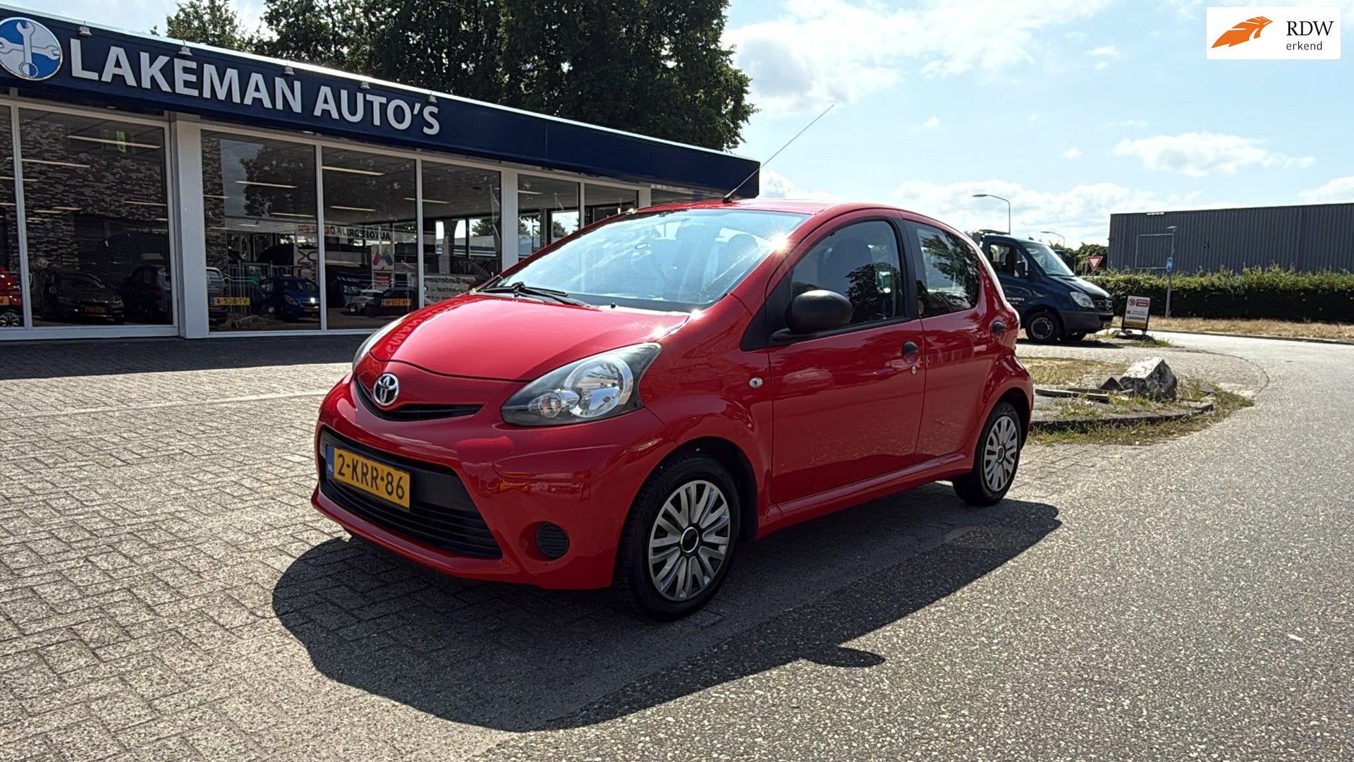 Toyota Aygo 1.0 VVT-i Comfort Redline Airco Huurkoop Inruil, Auto's, Voorwielaandrijving, Euro 5, Gebruikt, Emergency brake assist