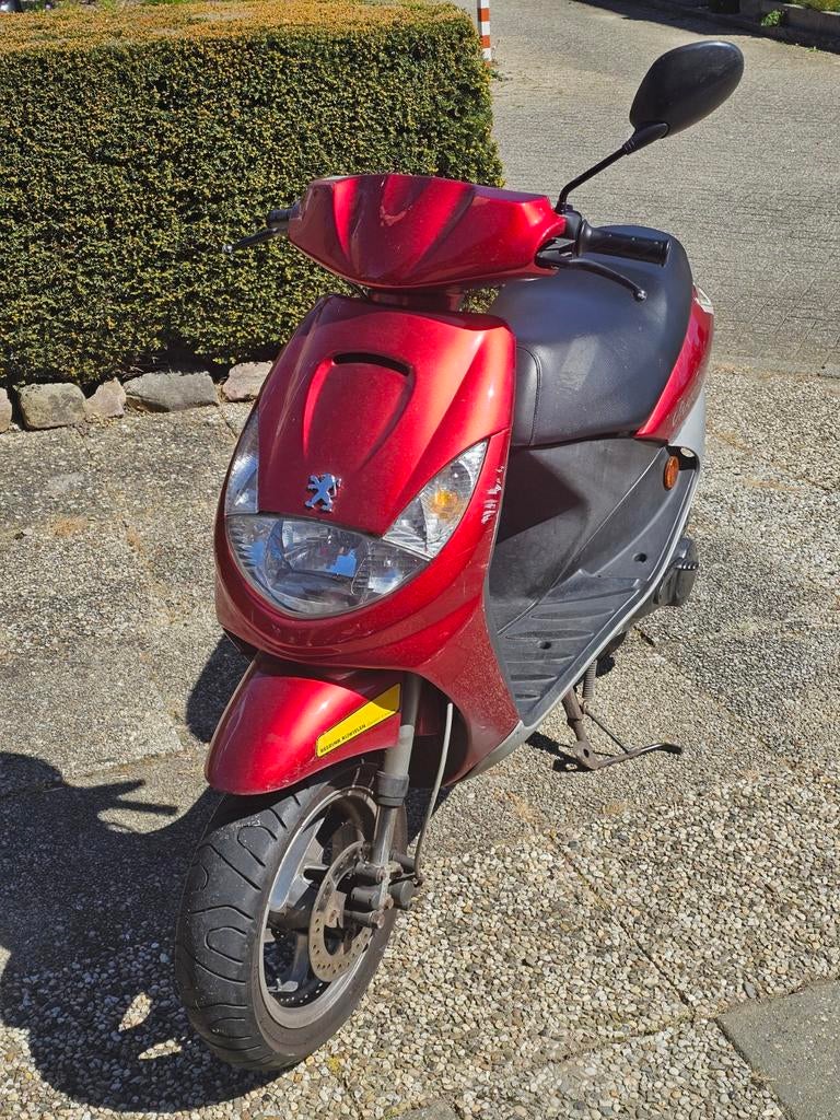 Titel:
Peugeot Vivacity 50cc (2004) – rijdt goed., Ophalen, Gebruikt, Benzine, Vivacity