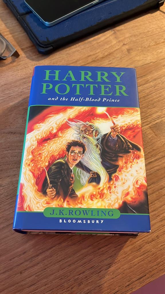 GEZOCHT! Dit boek van harry potter first print met drukfout, Verzamelen, Harry Potter, Ophalen of Verzenden, Nieuw, Boek of Poster