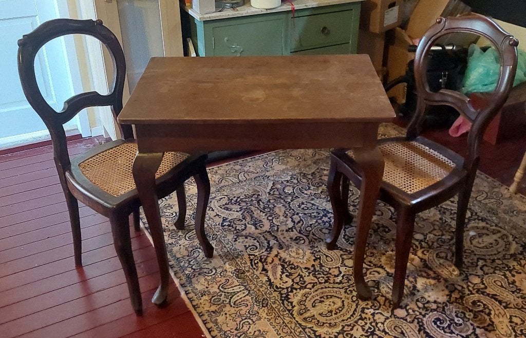 Leuke vintage bijzettafel en 2 stoelen, Ophalen, Gebruikt, Vintage, 75 cm of meer