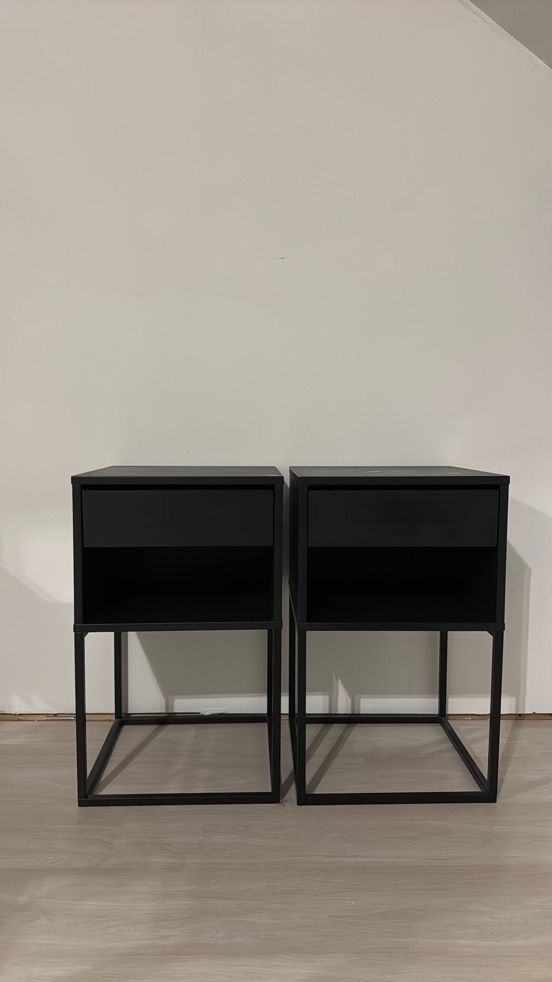 Vikhammer nachtkastje IKEA, Ophalen, Gebruikt, Minder dan 45 cm, 55 tot 70 cm