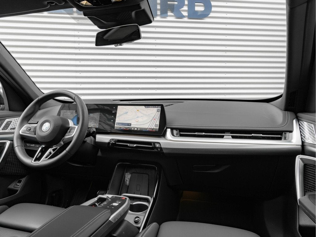 BMW X1 sDrive18i M-Sport Pro - 20 inch - Pano - Memory - Tre, Auto's, BMW, 136 pk, Gebruikt, 24 maanden, Zwart