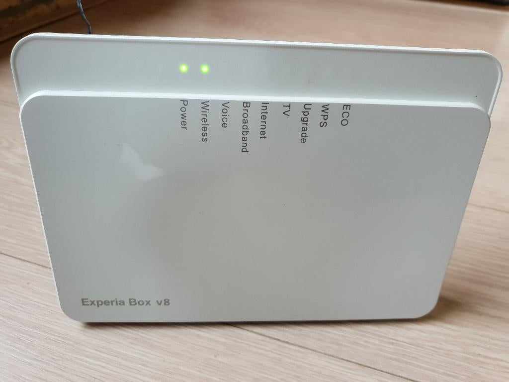 Arcadyan Experia Box v8, Computers en Software, Routers en Modems, Ophalen of Verzenden, Gebruikt, Router met modem, Experia Box