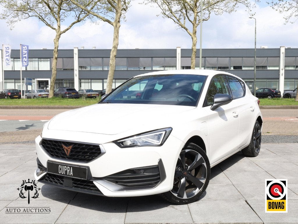 Cupra Leon 1.4 e-Hybrid VZ Keyless Go & Entry | Getint Glas, Gebruikt, 4 cilinders, Leon, Wit