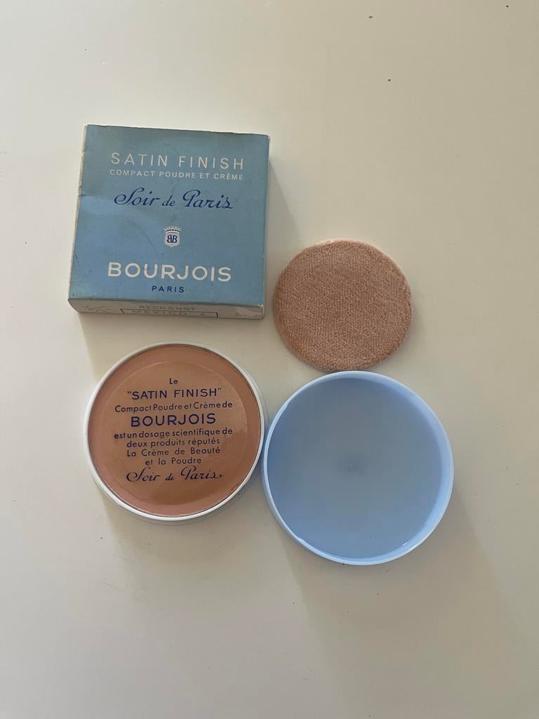 Vintage poederdoos  Bourjois Soir de Paris Satin, Ophalen of Verzenden