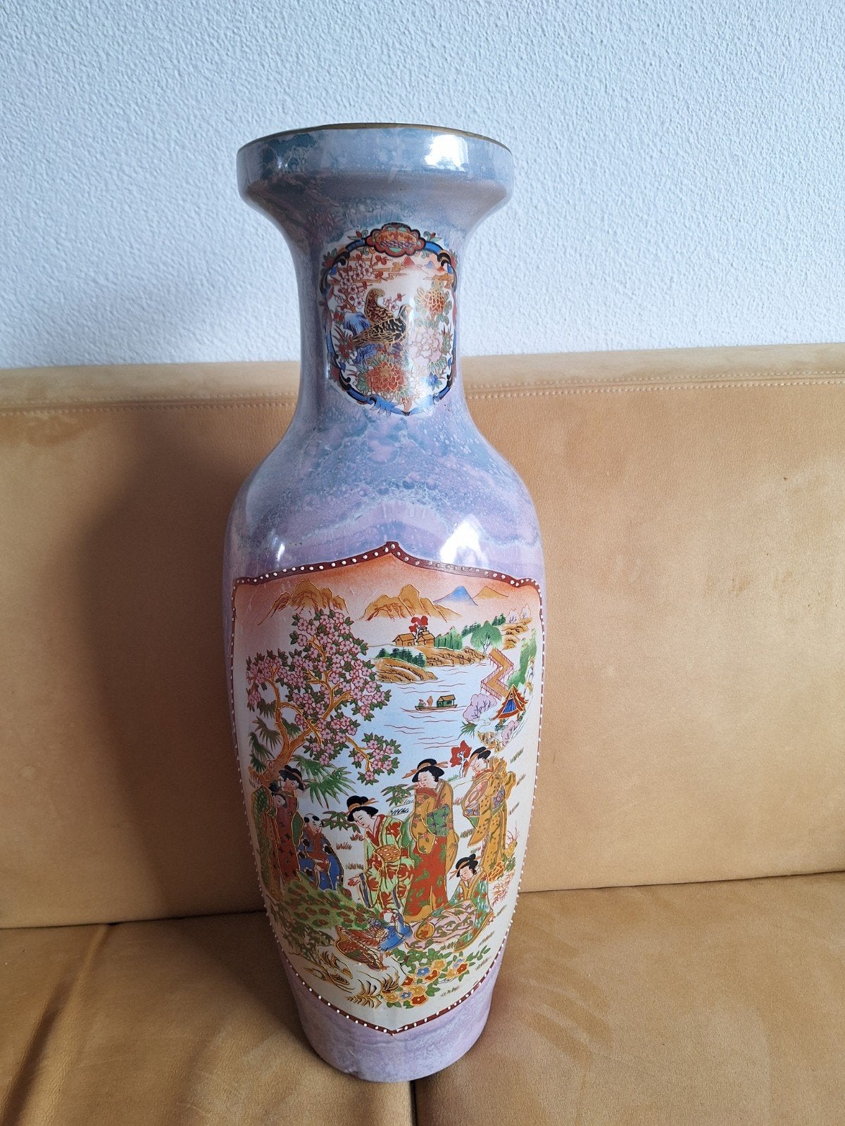 Grote Japanse vaas met traditionele decoratie, Ophalen