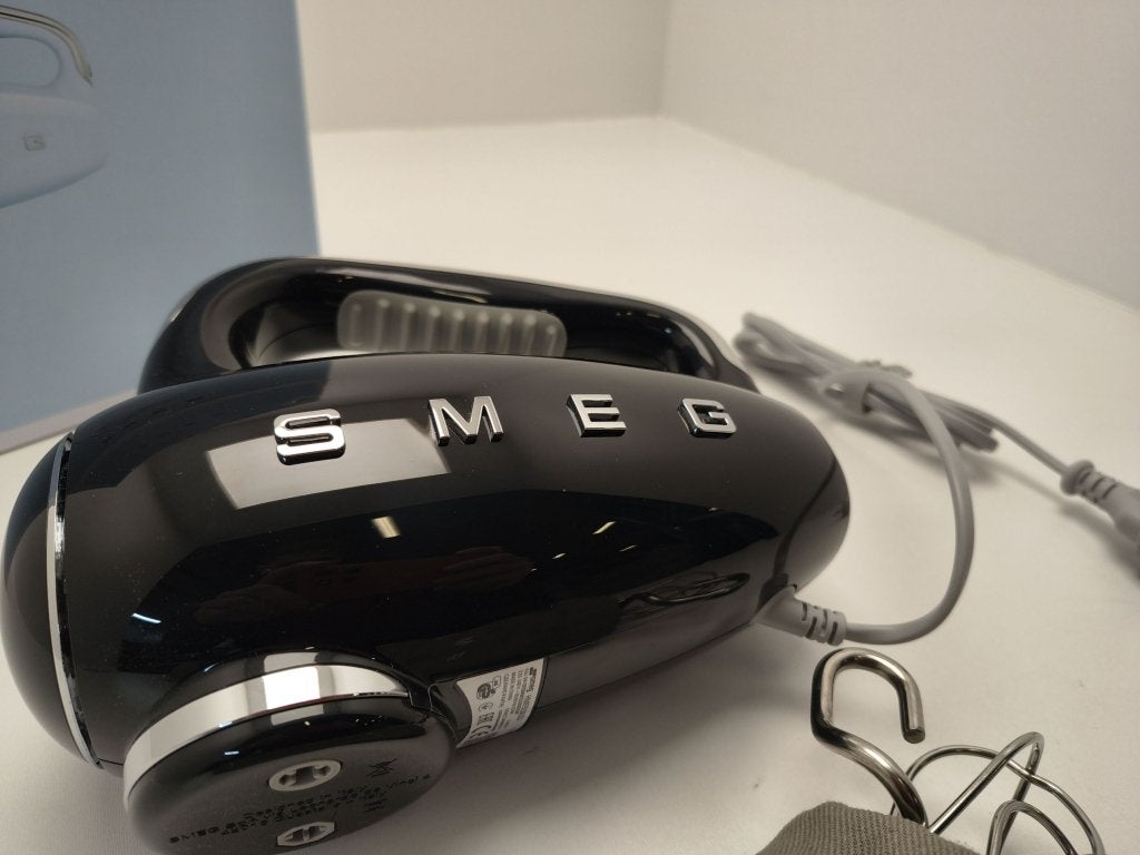 SMEG Handmixer zwart - Retourdeal, Witgoed en Apparatuur, Keukenmixers, Info@mystore.nl, 3 snelheden of meer, Bruggestraat 18