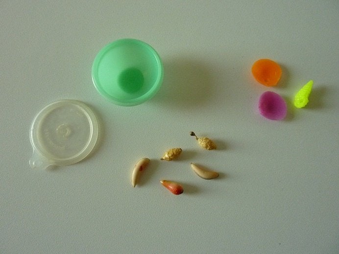 Tupperware potje + deksel + mini mini vintange fruit, Ophalen