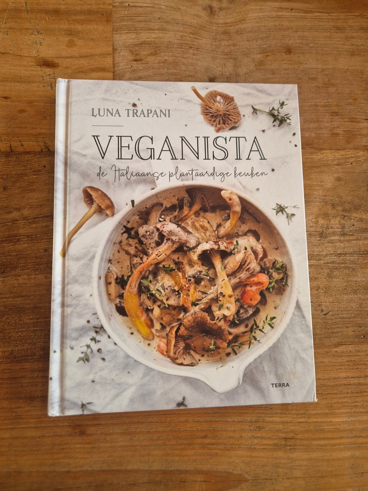 Veganista: De Italiaanse Plantaardige Keuken - Hardcover, Ophalen of Verzenden, Zo goed als nieuw, Italië, Vegetarisch