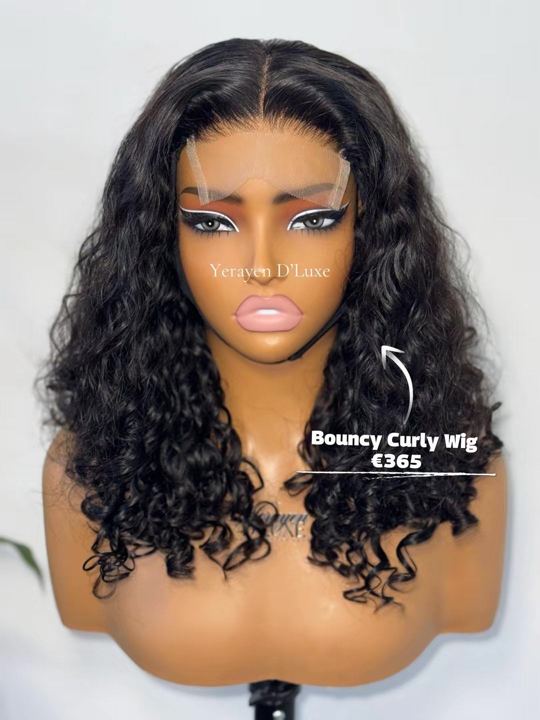 Bouncy Krullende Pruik - curly wig, Ophalen of Verzenden, Nieuw, Pruik of Haarverlenging