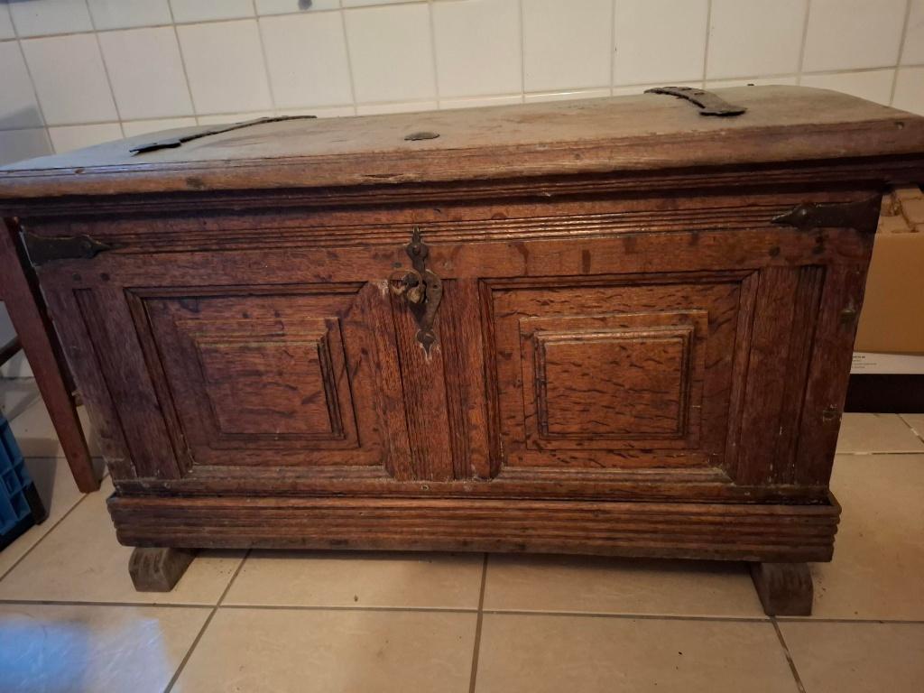 Antieke dekenkist, Ophalen