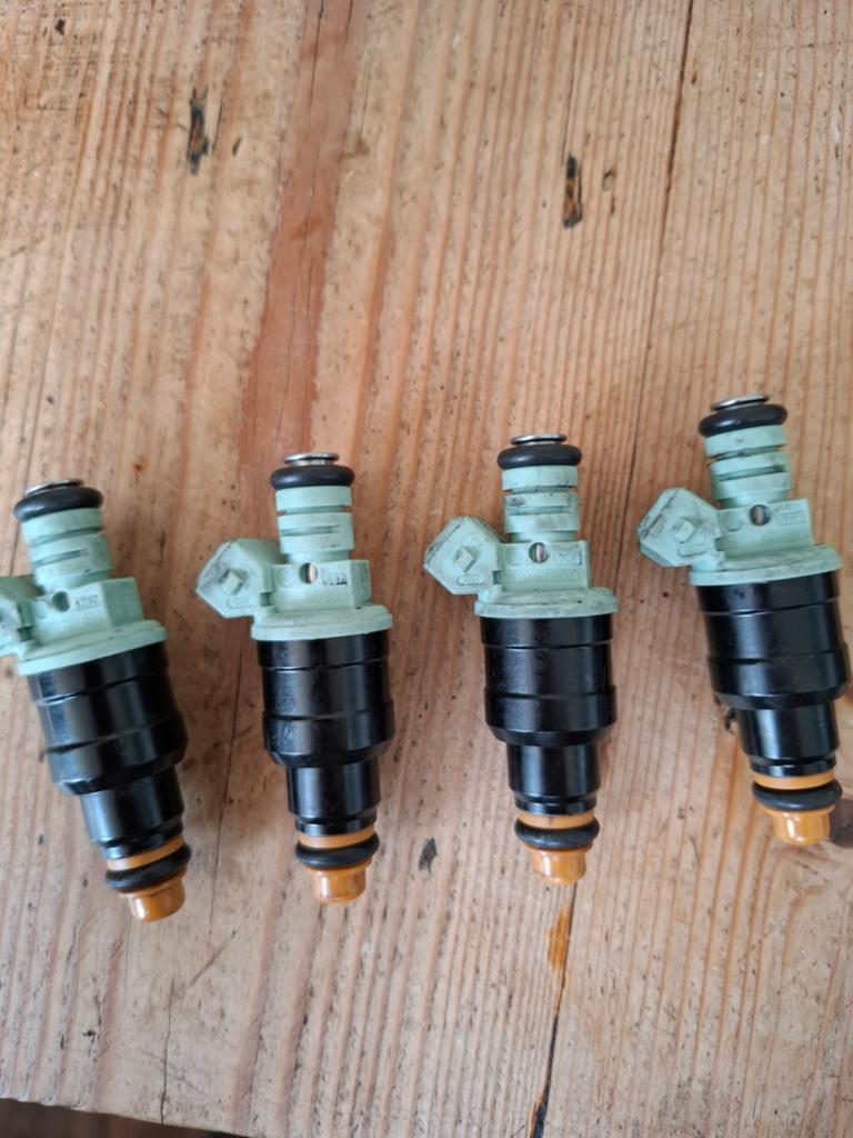 4 benzine injectoren Volvo 740 en 940 Bosch 0280 150 804, Auto-onderdelen, Brandstofsystemen, Volvo, Nieuw, Ophalen of Verzenden