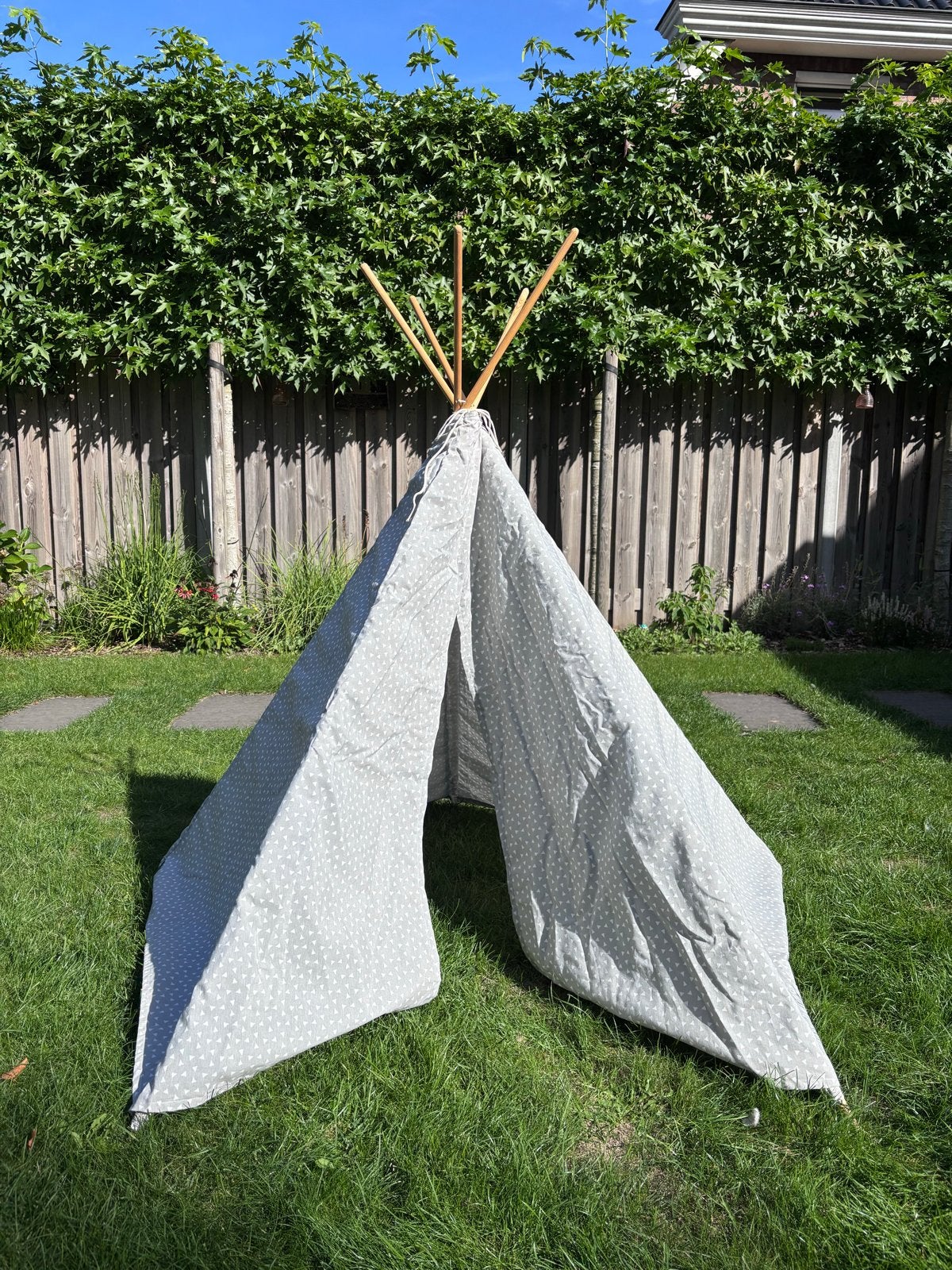 Leuke tipi tent ca 130 hoog en 140 breed, Ophalen of Verzenden, Zo goed als nieuw