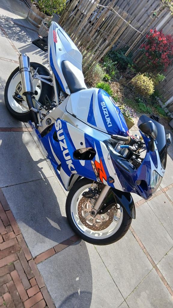 Suzuki GSX-R 600 K1 (2001), 4 cilinders, Gebruikt, Meer dan 35 kW, 600 cc