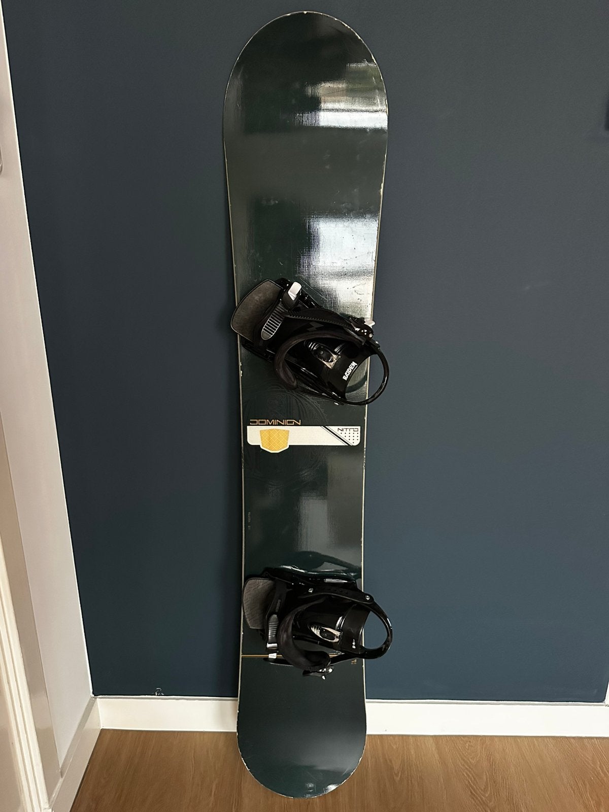 Snowboard Nitro Dominon 163cm, Ophalen of Verzenden, Zo goed als nieuw, Board