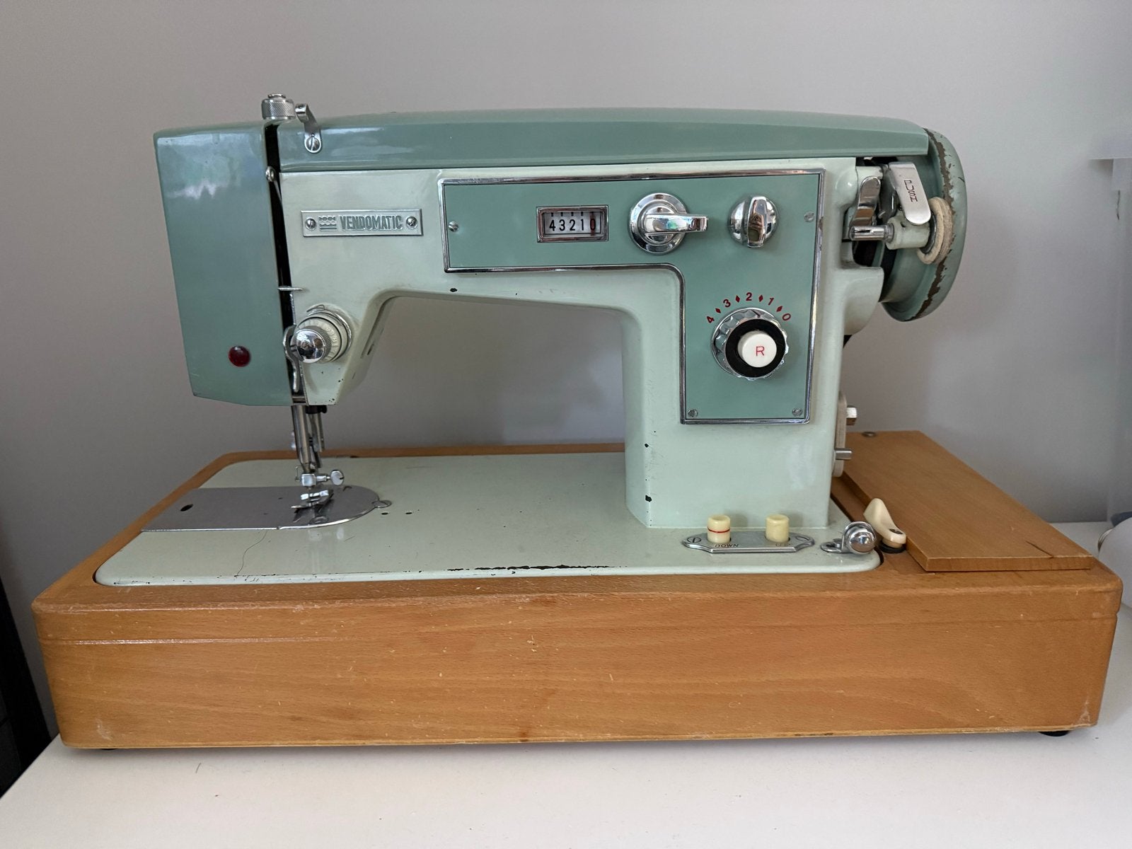 Vintage Vendomatic Naaimachine - Werkend en Compleet, Ophalen