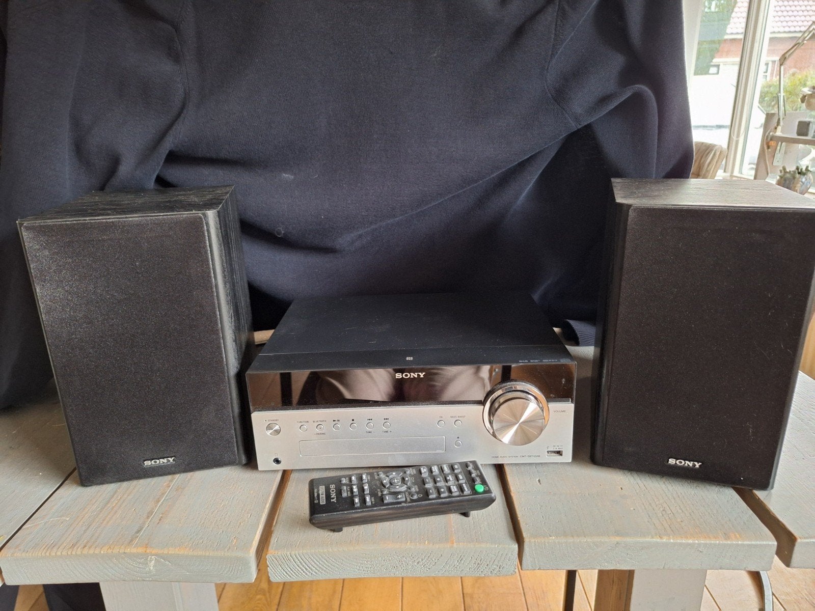 Sony stereoset met cd en radio en afstandsbediening, Ophalen