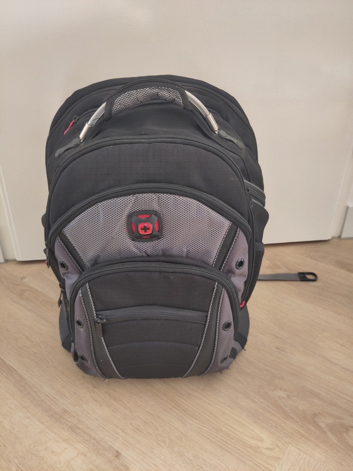 Wenger rugzak met laptopvak - Zo goed als nieuw, Ophalen, Zo goed als nieuw, Overige merken